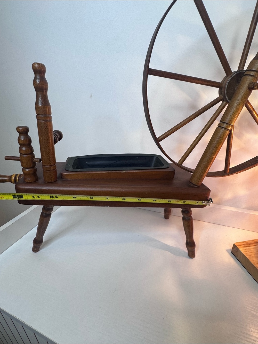 Vintage 1960s mini tabletop wooden spindle planter - Picture 8 of 9